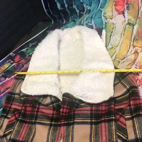 Maurices vest open front plaid fuzzy liner size small - Picture 4 of 10